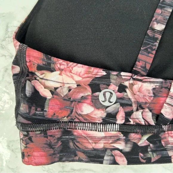 Lululemon Energy Sports Bra in Peony Multi size 4 - Picture 3 of 5